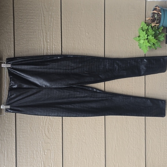 Nasty Gal Croc Faux Leather Leggings 6 NWOT - Picture 7 of 13